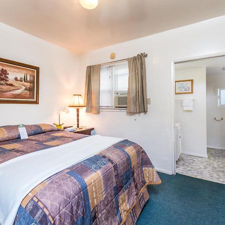 Wilshire Motel Los Angeles Room photo